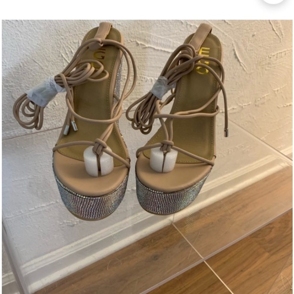 Fashion Nova Women’s Wedge Heels Size